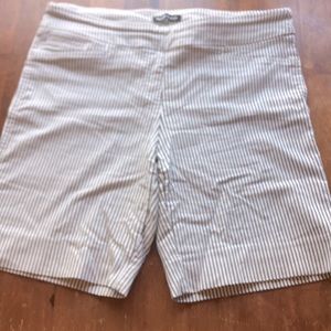Bermuda Pull On Shorts